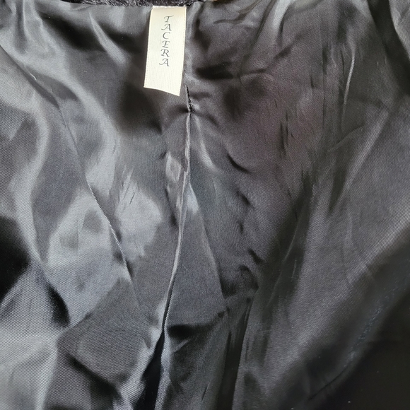 Cropped Faux Fur Jacket - Picture 3 of 8